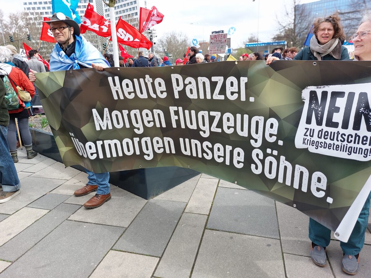 Keine amerikanischen Mittelstreckenraketen !- Wir waren in Wiesbaden dabei 3 Keine amerikanischen Mittelstreckenraketen !- Wir waren in Wiesbaden dabei 3